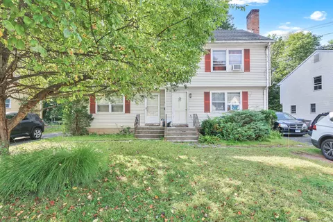 92 Westerly St, Manchester, CT 06042