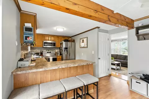 97 Mckinley Dr, New Britain, CT 06053