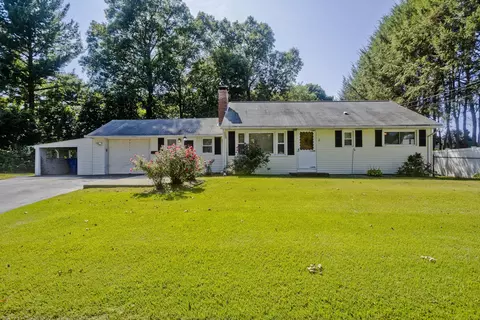 2 Oakridge Dr, Enfield, CT 06082