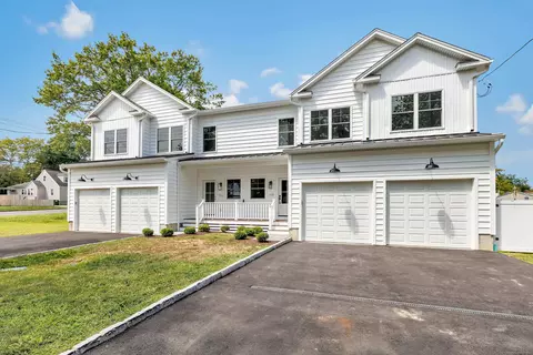 148 Roseville St, Fairfield, CT 06825