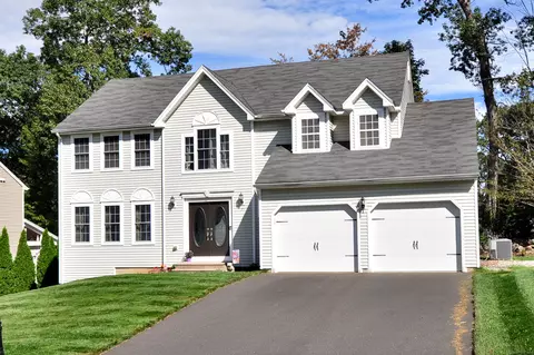 71 Tognalli Dr, Torrington, CT 06790