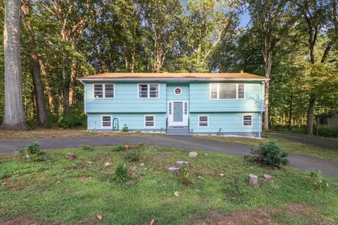 225 Hill St, Hamden, CT 06514