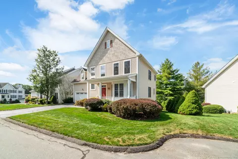 6 Revere Cir #6, Southbury, CT 06488