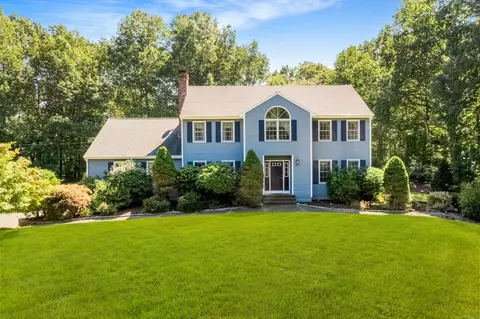 491 Hammertown Rd, Monroe, CT 06468