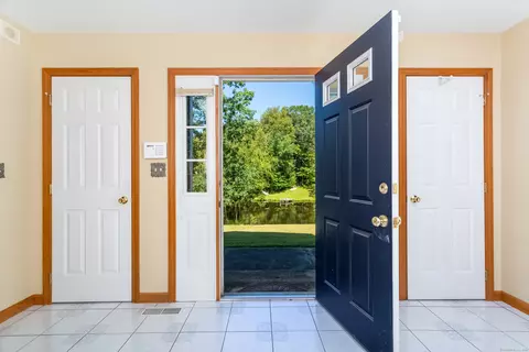 491 Hammertown Rd, Monroe, CT 06468 photo 12