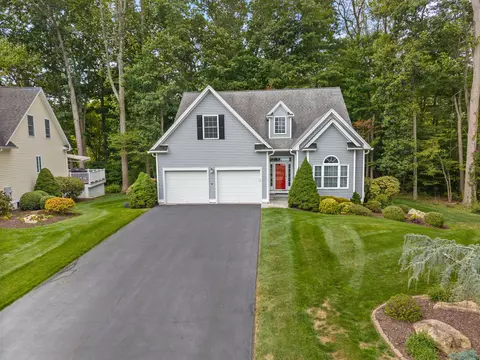 16 Riverwalk, Branford, CT 06405