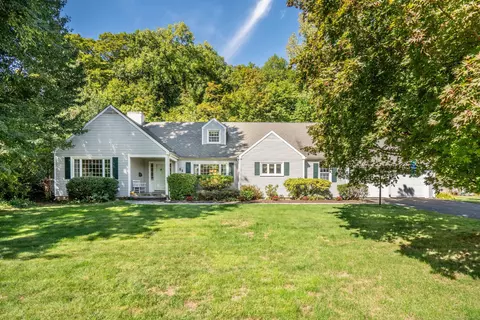 64 Avondale Rd, West Hartford, CT 06117