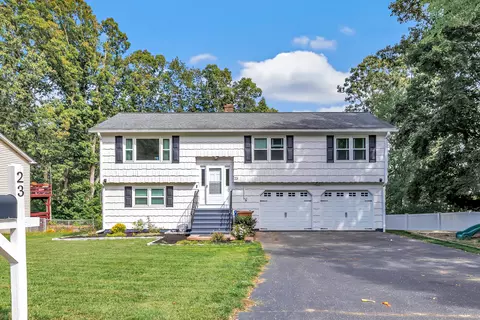 23 Bruce Dr, Shelton, CT 06484