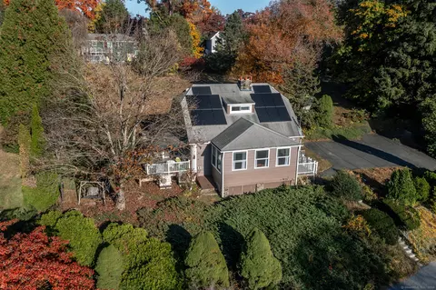 5 Windmill Rd, New Fairfield, CT 06812