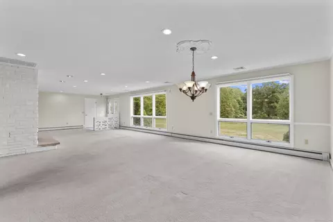47 Sunset Dr, Orange, CT 06477