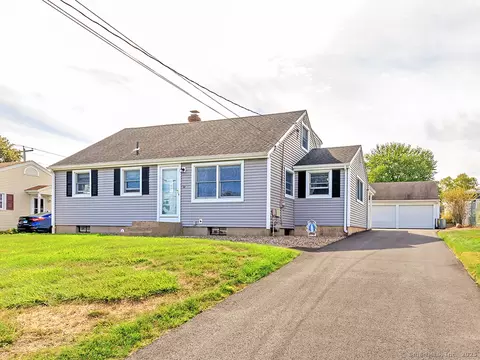 12 Round Hill Rd, Meriden, CT 06450
