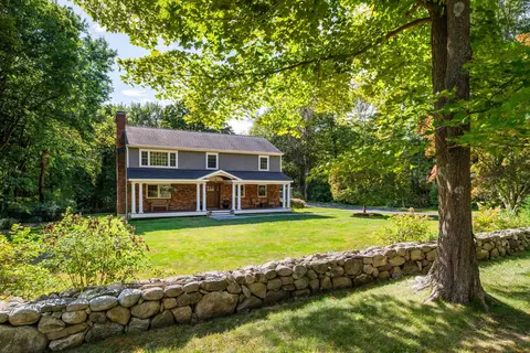 46 Old Farm Rd, Weston, CT 06883
