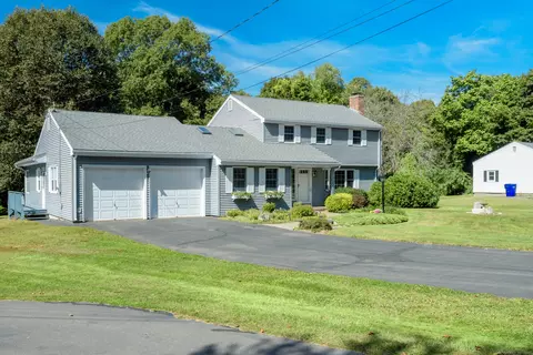 169 Cedar Ridge Ter, Glastonbury, CT 06033