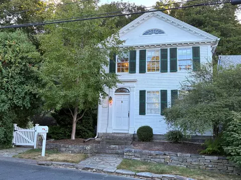 14 Maple St, Chester, CT 06412