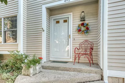 492 Carriage Dr #492, Southington, CT 06489