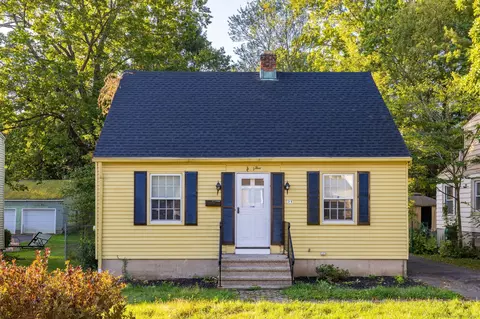 35 Harding Ave, Newington, CT 06111