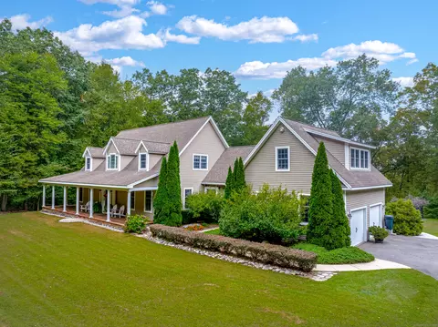 7 Stone Wall Ln, Columbia, CT 06237