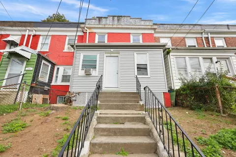 234 Dover St, Bridgeport, CT 06610