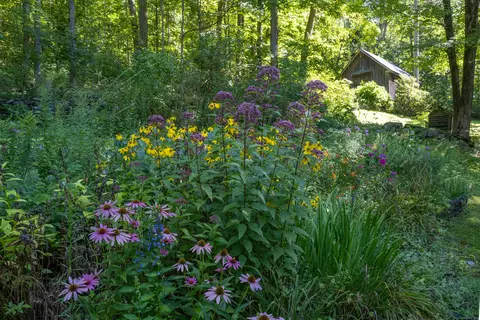 Exterior - 143 Whitcomb Hill Rd, Cornwall, CT 06754 photo 2 of 9