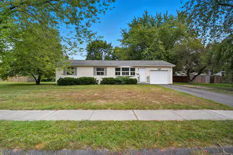 93 Green Manor Rd, Enfield, CT 06082