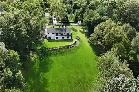 30 Cavalry Rd, Westport, CT 06880