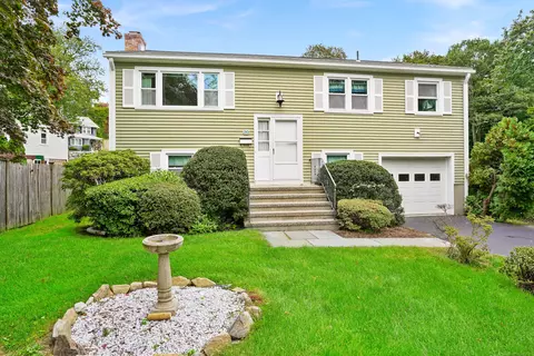 20 W Rocks Rd, Norwalk, CT 06851