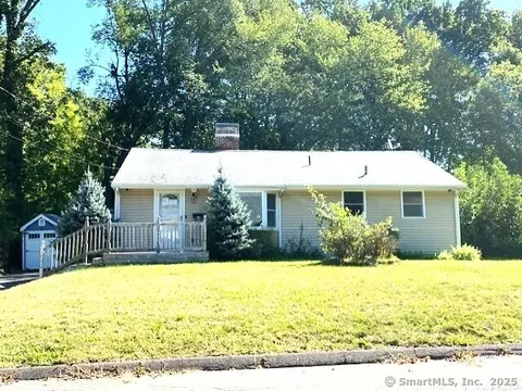 73 Daniel Blvd, Bloomfield, CT 06002