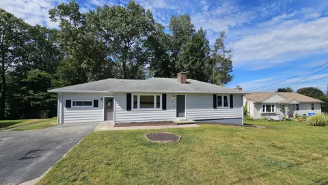 62 Mountain View Dr, Waterbury, CT 06706