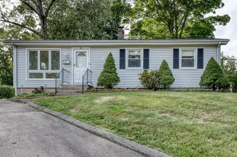 24 Hemlock Dr, Southington, CT 06489