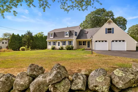 446 Greenhaven Rd, Pawcatuck, CT 06379