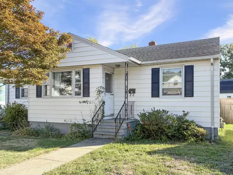 218 Dodge Ave, East Haven, CT 06512