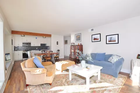 582 Heritage Vlg #C, Southbury, CT 06488