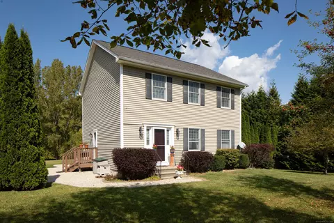 77 Clayton Rd, North Canaan, CT 06018