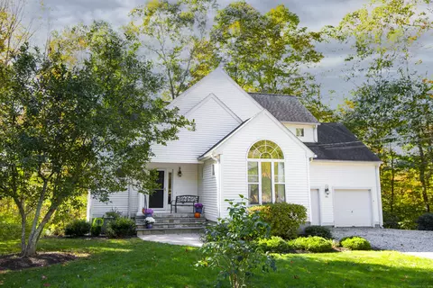 95 Main St, Centerbrook, CT 06409