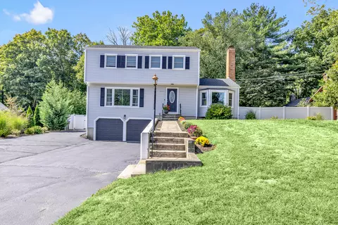 4293 Madison Ave, Trumbull, CT 06611