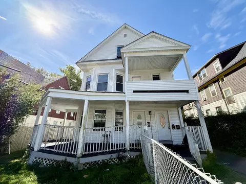 33 E Raymond St, Hartford, CT 06154