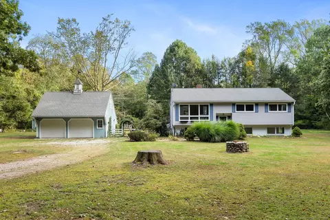 203 Mack Rd, Lebanon, CT 06249