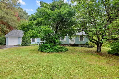 22 Shipman Dr, Glastonbury, CT 06033
