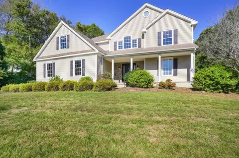 55 Tram Dr, Oxford, CT 06478