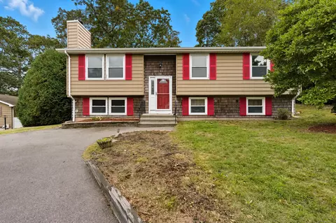 23 Fenwick Ct, Mystic, CT 06355