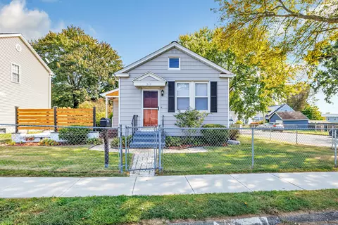 345 Burritt Ave, Stratford, CT 06615