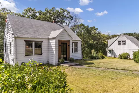 11 Warner Hill Rd, Shelton, CT 06484
