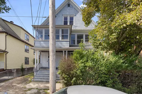 43 Pixlee Pl, Bridgeport, CT 06610