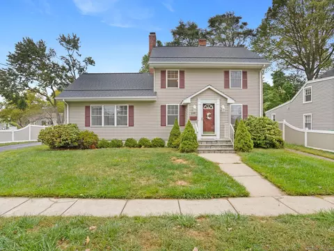 248 Roger Dr, Stratford, CT 06614