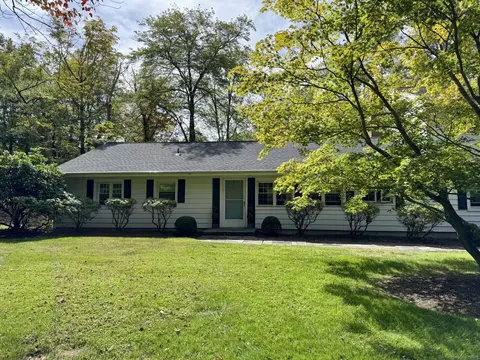 23 Silver Hill Rd, Ridgefield, CT 06877