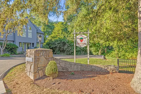 81 Wolfpit Ave #C6, Norwalk, CT 06851