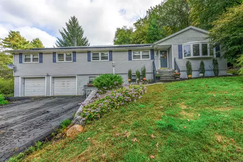 201 Rimmon Rd, North Haven, CT 06473
