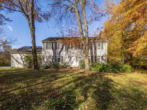 41 Sullivan Dr, Redding, CT 06896