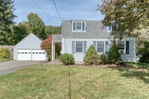 131 Lake St, Manchester, CT 06042
