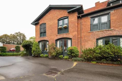 7 Wooster Pl #6, New Haven, CT 06511